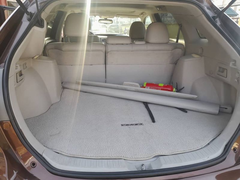 Thumbnail 5 of 2010 Toyota Venza xle